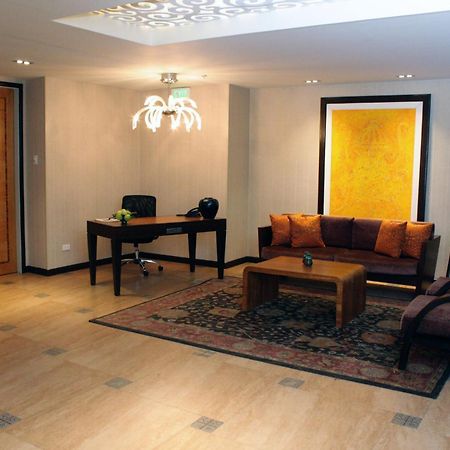 The Royal Mandaya Hotel Davao Zewnętrze zdjęcie