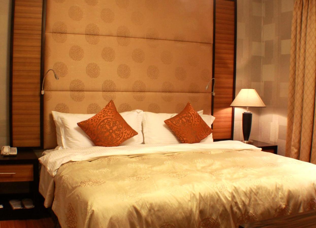 The Royal Mandaya Hotel Davao Zewnętrze zdjęcie