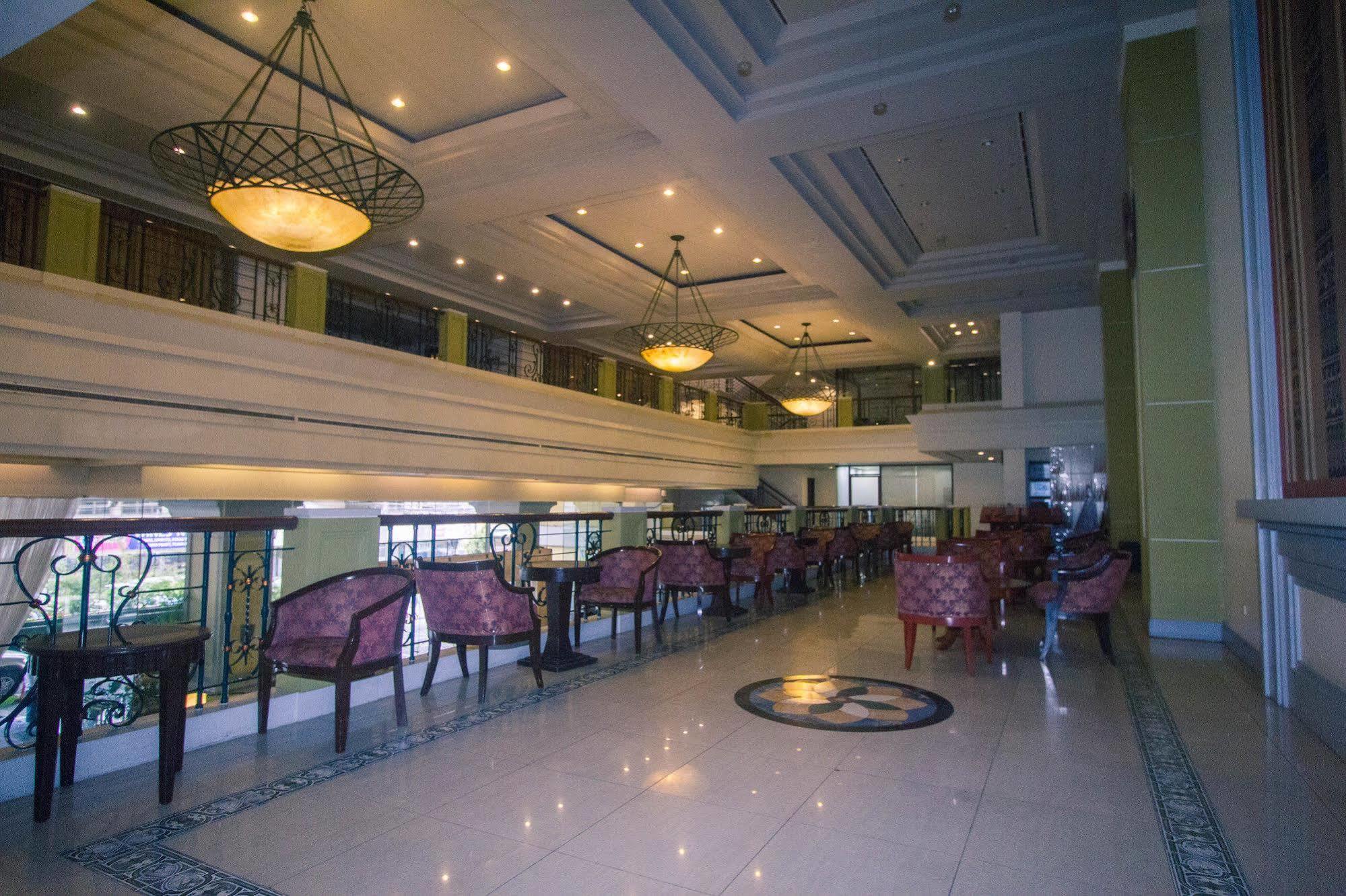 The Royal Mandaya Hotel Davao Zewnętrze zdjęcie